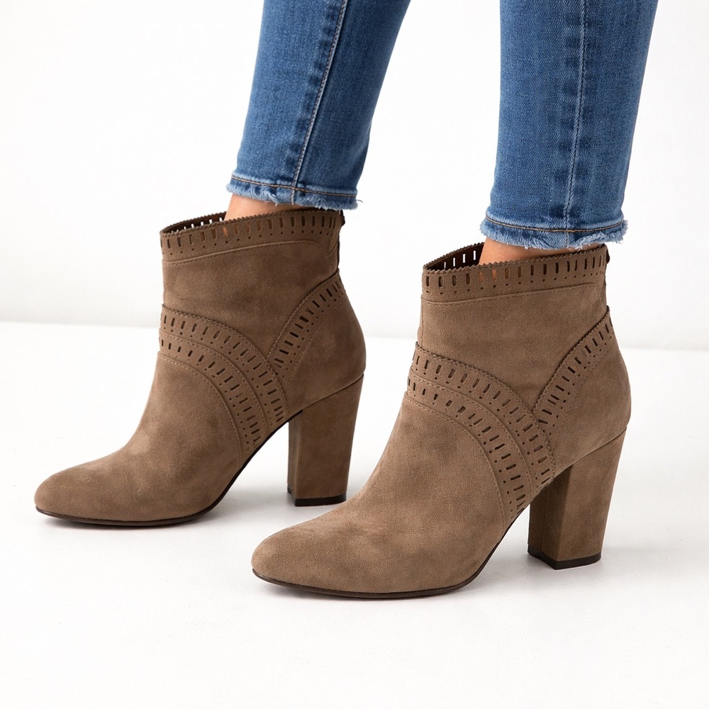 Studio Isola Brown Tan Heeled Boots for Women 8.5